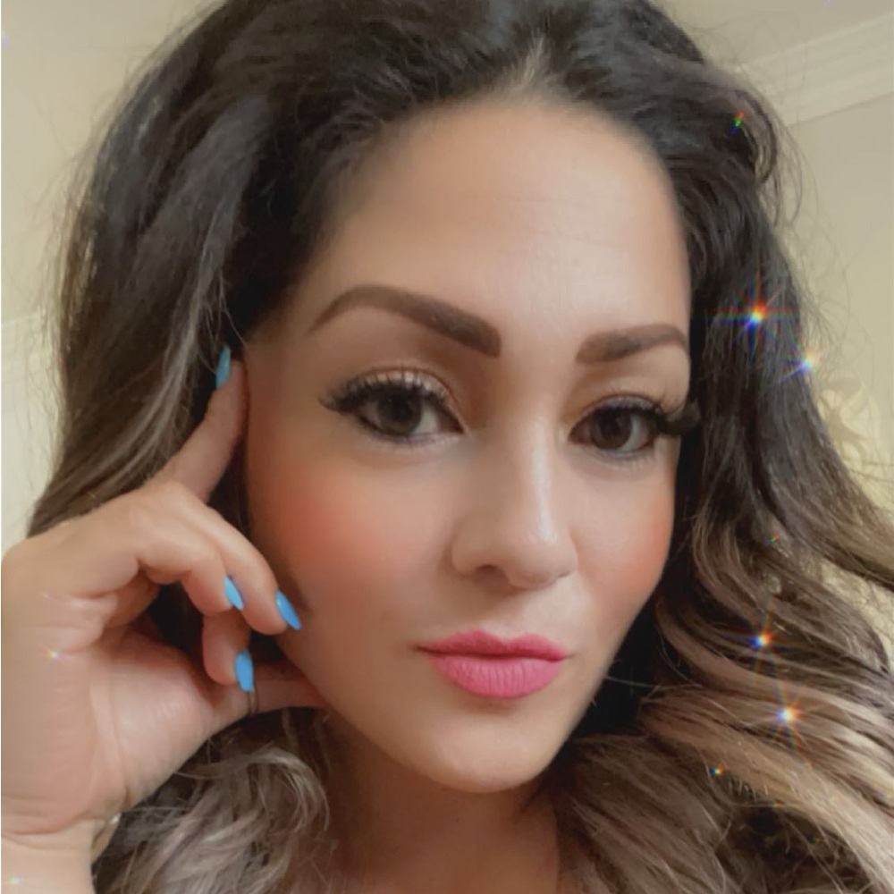 Meet your Posher, Christine